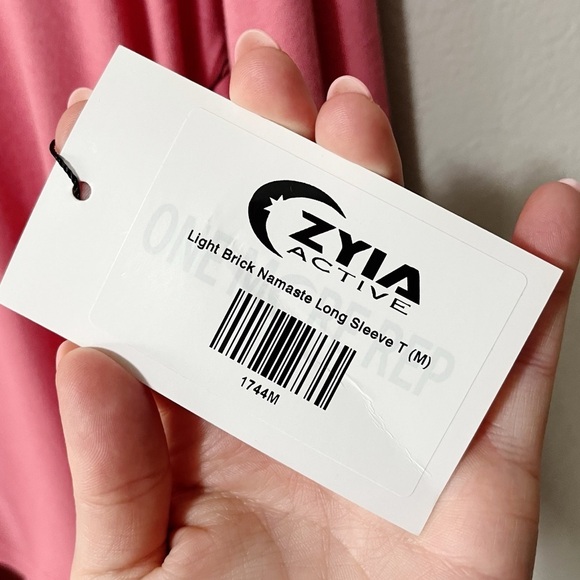 ZYIA Active Light Brick Pink Namaste Long Sleeve Tee Shirt Size Medium NEW - Picture 8 of 10